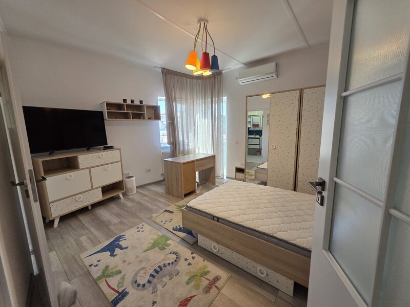 Universitate, 10 minute metrou, pe Armeneasca, renovat complet, centrala,
