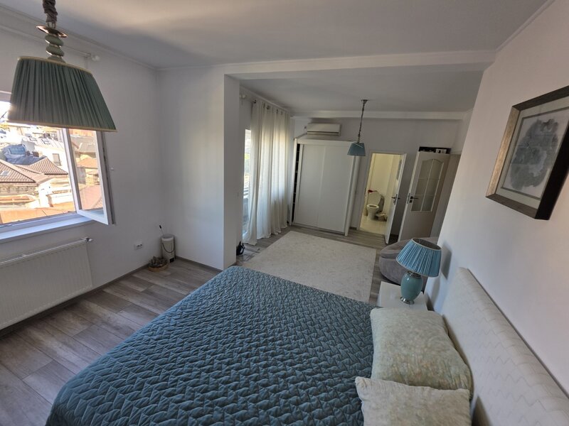 Universitate, 10 minute metrou, pe Armeneasca, renovat complet, centrala,