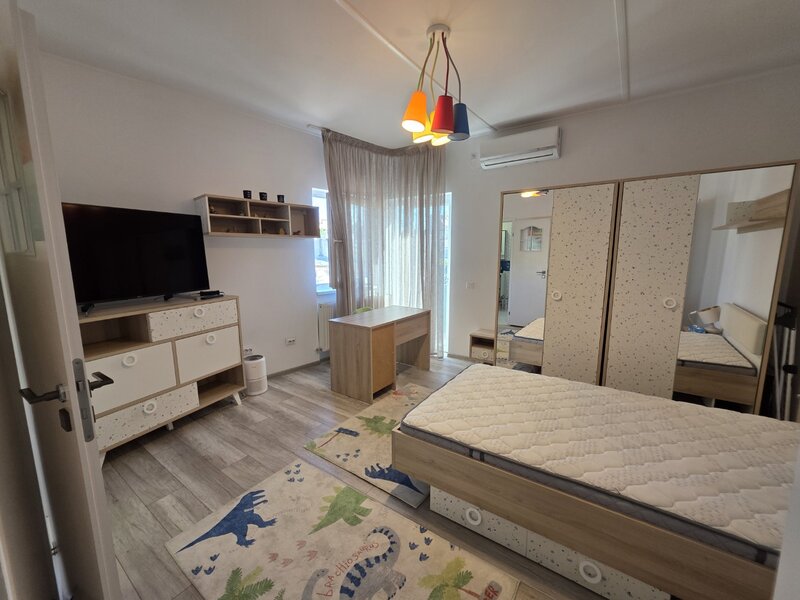 Universitate, 10 minute metrou, pe Armeneasca, renovat complet, centrala,